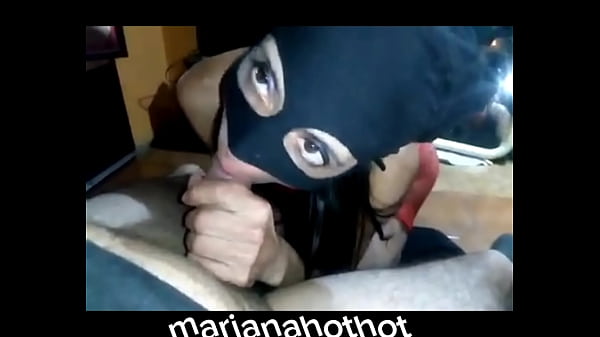 Me dan tremenda chupada de pija