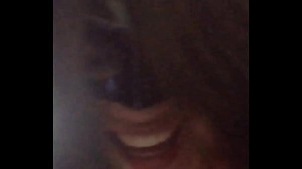 Olha Amor Como Ele T&aacute; Metendo A Rola Em Mim thumbnail