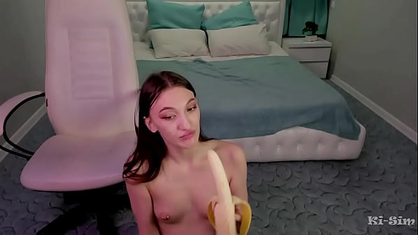 Ki Sim fucks_himself_with a banana