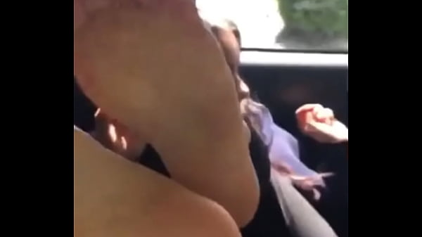 Llevándomela para cogerme sus pies