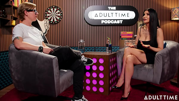 AT PODCAST - Romi Rain 