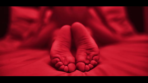 Play MP4 - Girl Has Intense Lesbian Sex With Roommate And Unbirths Her VORE TRAILER