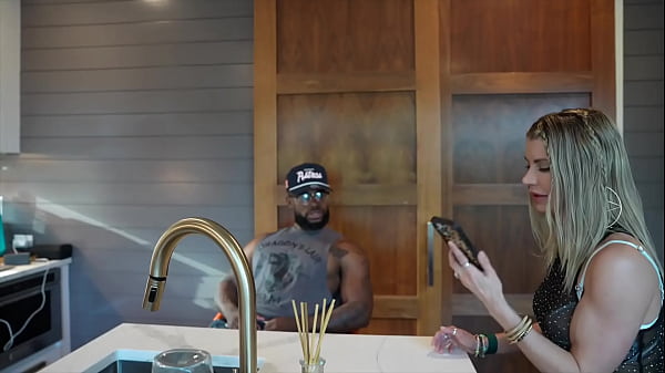 So i definitely need more girl&rsquo;s nights out ⭐️ thefitfreakk2 cassiebsman 