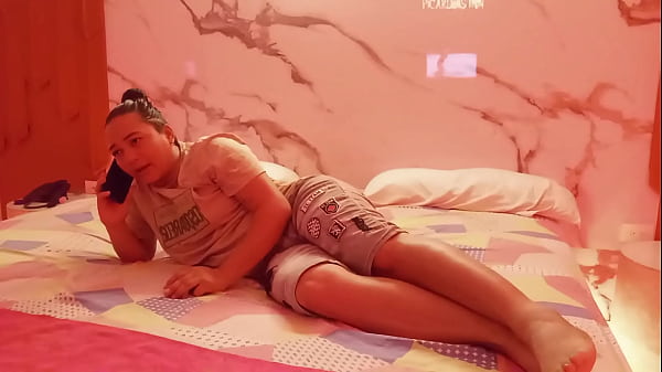 Disfrutando Por Primera Vez El Sexo Lesbico, Con La Amante De Mi Esposo, Que Rico Chupa Esta Puta thumbnail