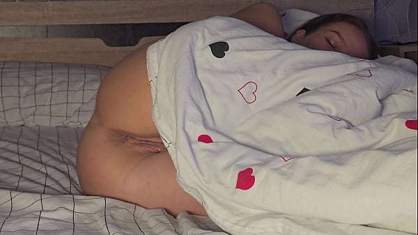 Nonton Slut's Stepsister Loves To Fuck While No One Is Home. thumbnail