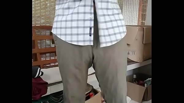 Play MP4 - Naked indian boy playing with dick