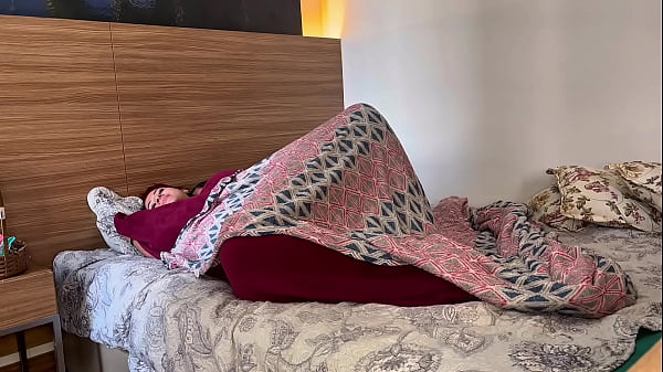 Nonton Acordamos Fudendo Gostoso thumbnail