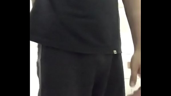 Brincando O Plug Anal thumbnail