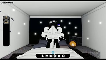 Slut begs in dms to get fucked so i fuck her in a roblox condo