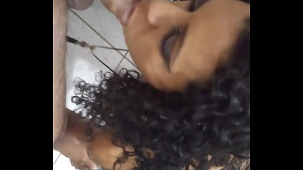 Play MP4 - brunette temptation