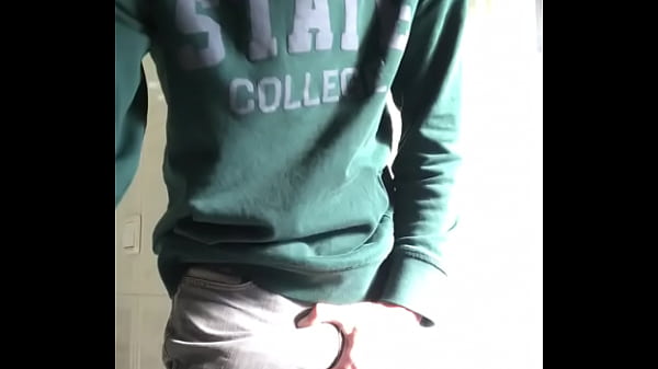 Nonton Pollon thumbnail