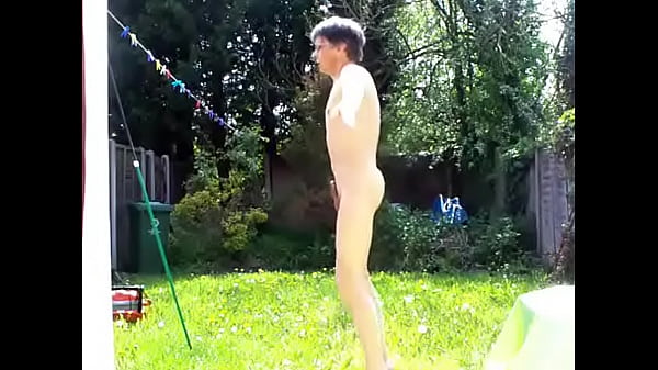 Sissychrisellis_update 5_Chris ellis exercises naked outside Apr_06 2024