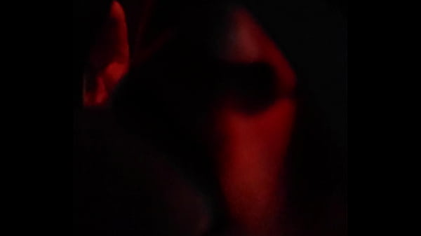 MICHAEL CROOKS WORSHIPS BIG COCK 