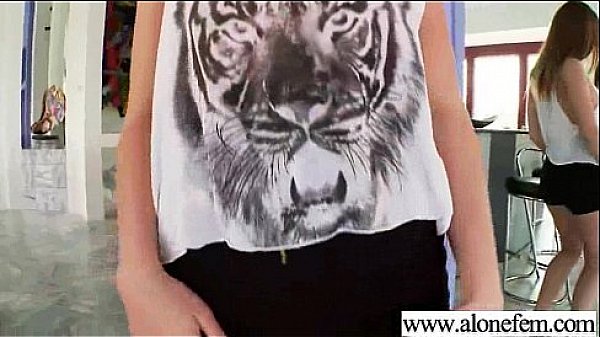 (shae snow) Hot Girl Put In Her Holes All Kind Of Sex Things video-26 