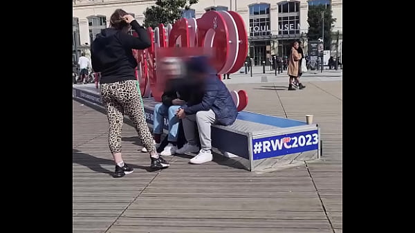 De passage sur toulouse_je me suis mise_au challenge de_trouver_un mec pour le