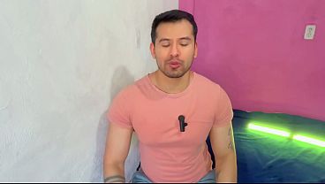 Play MP4 - Recepcionista colombiano del hotel rellenandole el culo al huesped venezolano&excl; ambos se llenaron el culo de leche a pelo&period; Relato sexual