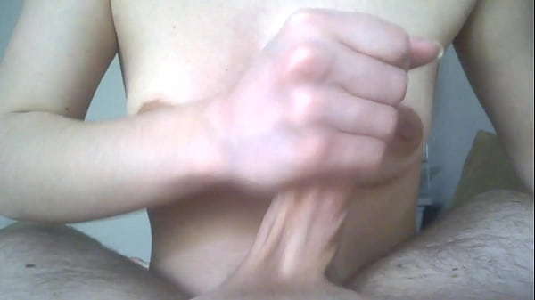 Play MP4 - Sweet girl giving handjob