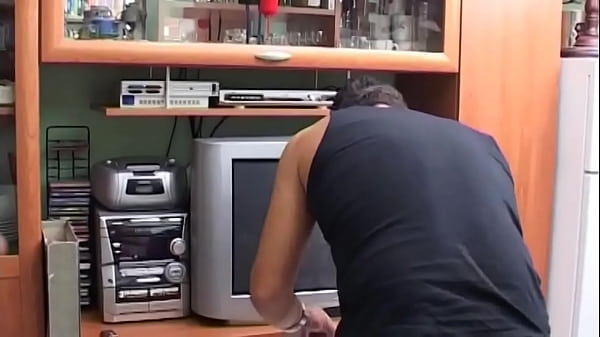 Play MP4 - The full ball of this horny Milf wants her pussy