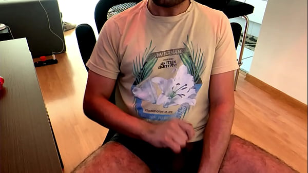 Play MP4 - smoker bator