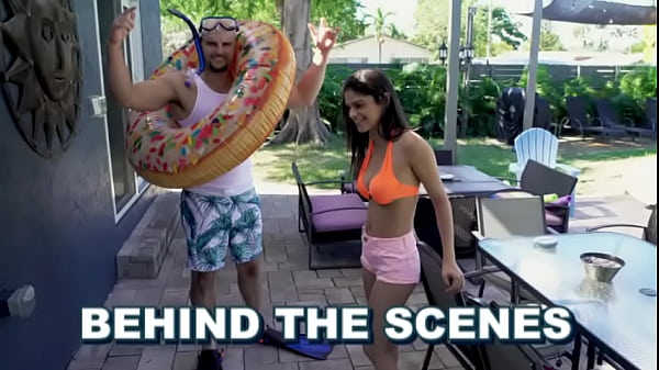 BANGBROS Doggy StyleAt The_Doggie Door WithTeen Jocelyn Stone Behind The Scenes