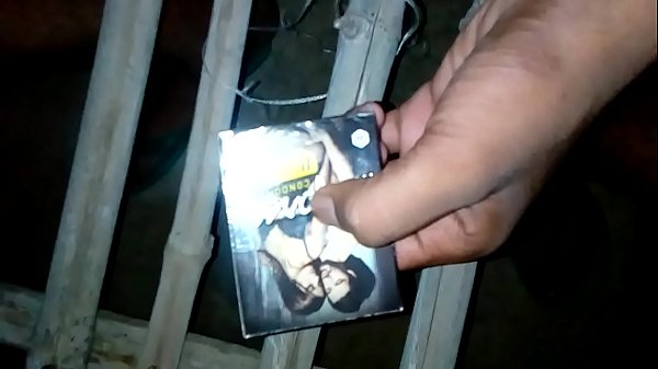 Play MP4 - Cock on the rock