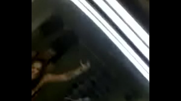 Golden Pussy  Squirting 