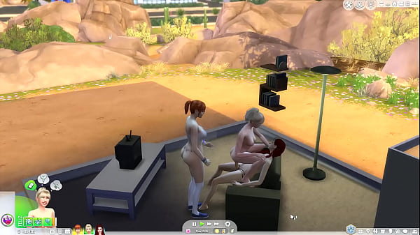 transando com a amiga olhando The sims 4