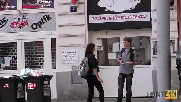 HUNT4K. Denisse n'aime pasBF ennuyeux maisveut baiser étranger