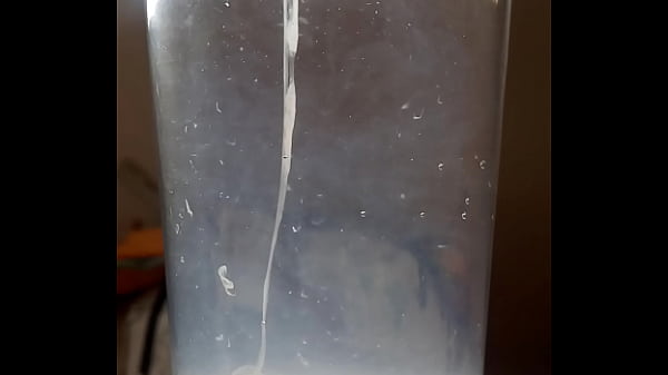 Play MP4 - Tons of cum in a glass of water