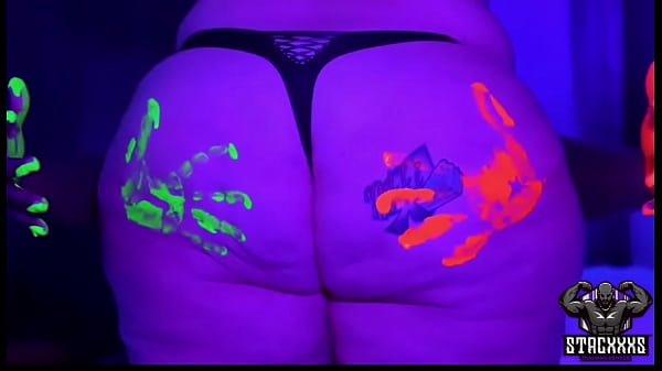 Glow n Dark Spanking StacXXXs Nikki Cakes