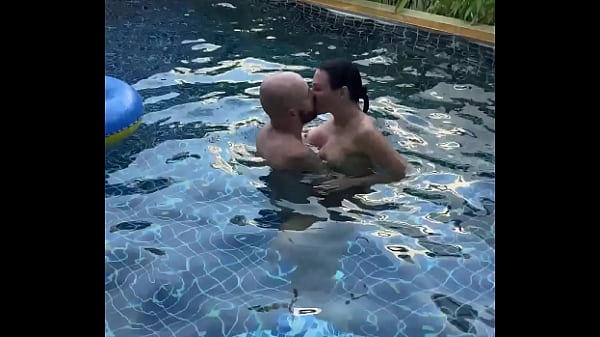 When sparks fly in the water and finish in bed 