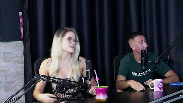Nonton Contou Como Se Conheceram, Vai Em Casa De Swing &agrave; Trabalho E Quando Pegou Um Casal Complicado... - My Hell Williams & Hyoran Carvalho (sheer/red) thumbnail