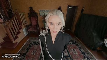 Vr hot mother of dragons rides a huge cock in cospaly porn parody pt 1 