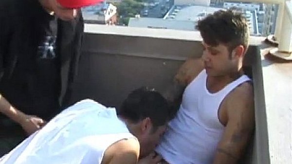 Hot Young Threesome Spit Roasting Cum Facial 