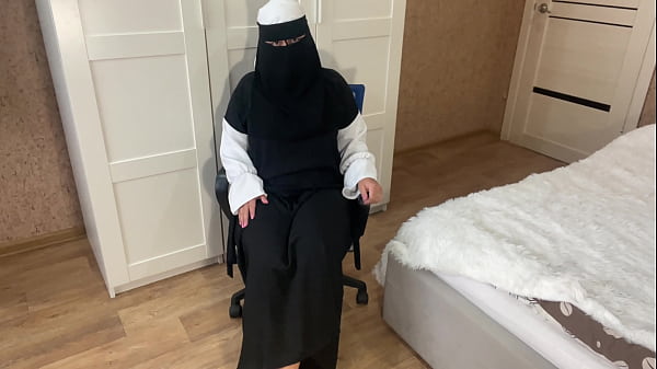 Arab dancing and masturbating tight_pussy to orgasm