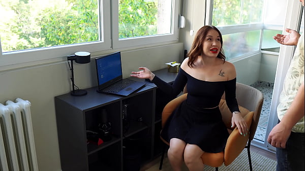 Nonton Stepmom Broke My Laptop To Have Sex With Me! thumbnail