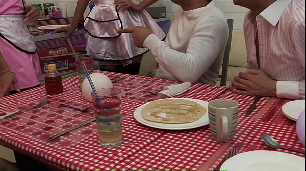 Play MP4 - GANGBANG AT THE DINERS - 4K