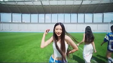 Newjeans (뉴진스) Attention Official Mv (performance Ver.)(720p Hd) thumbnail