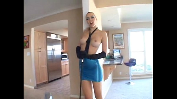 Play MP4 - Loira safada dando pro magrelo