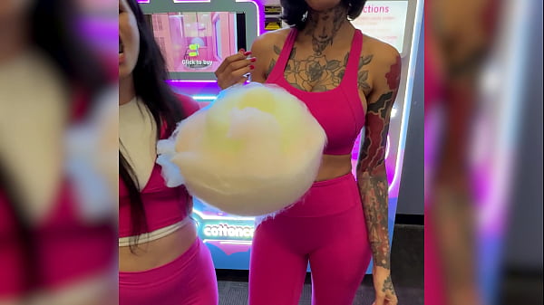 Insta models yhivi & ravyn alexa turn shoot into threesome 