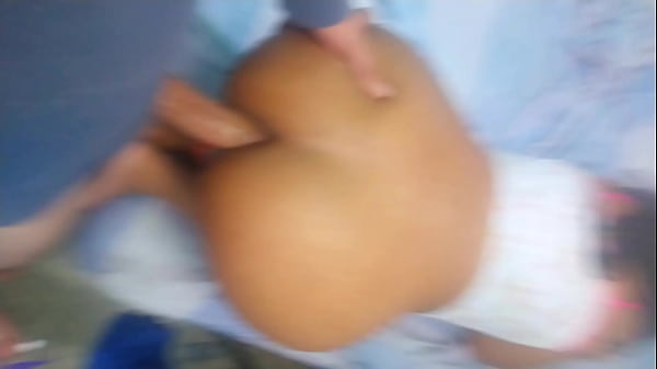 Play MP4 - Que divino el culo de mi hijastra mucho mejor que el de su madre y m&aacute;s perra y sumisa