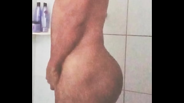 Novinho do bumbum empinadinho