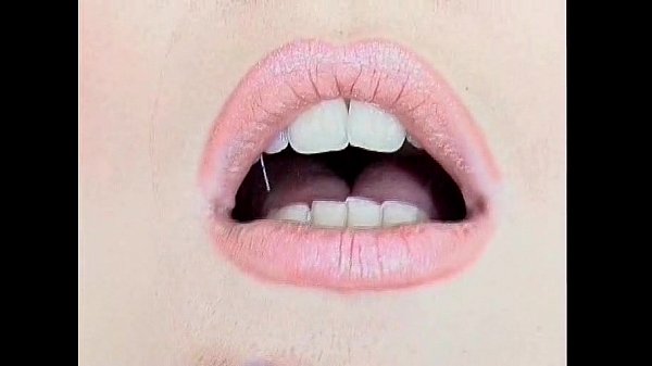 AngelaTiger lesbian in white