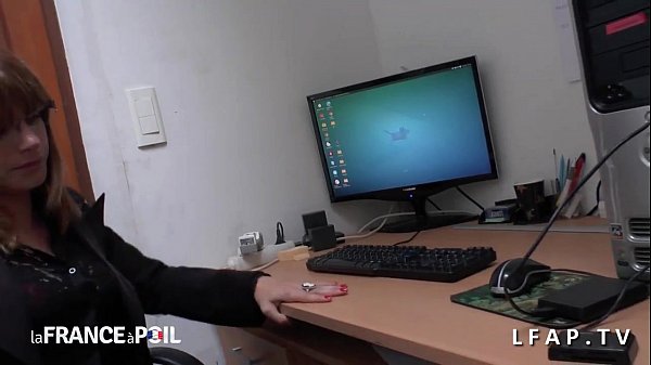 Play MP4 - BBW milf francaise testeuse de sextoys