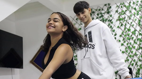 Play MP4 - NUEVO VIDEO&colon; chica morena latina es follada en un billar mientras tomaba clases por su hermanastro mayor - porno en espanol