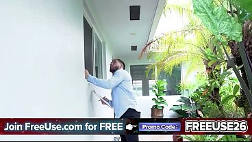 Nonton Freeuse Milf - Sexy Teen Stepdaughter Gets Freeused By Home Inspector In Front Of Her Milf Stepmom thumbnail