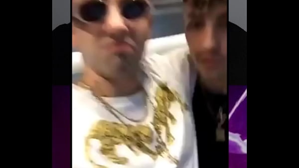 Nonton Quando Tony E Wayne Rivolsero Insulti Razzisti A Bello Figo. thumbnail