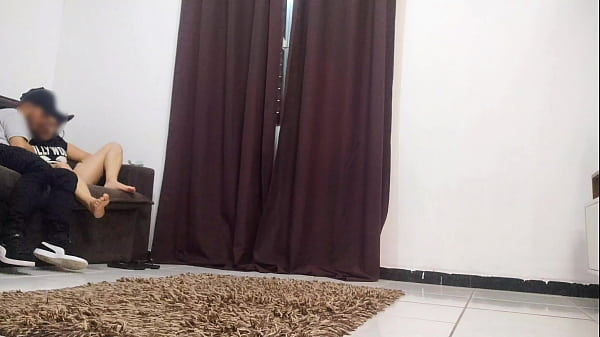 Play MP4 - quero sexo com este t&eacute;cnico&comma; fiquei de vestido sem calcinha&comma; tomara que ele me foda