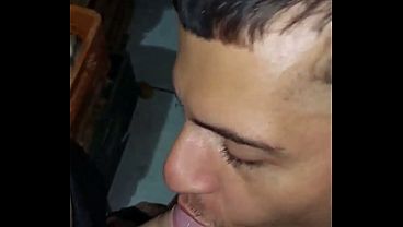 Novinho galudã_o chegou no trabalho me botando pra mamar