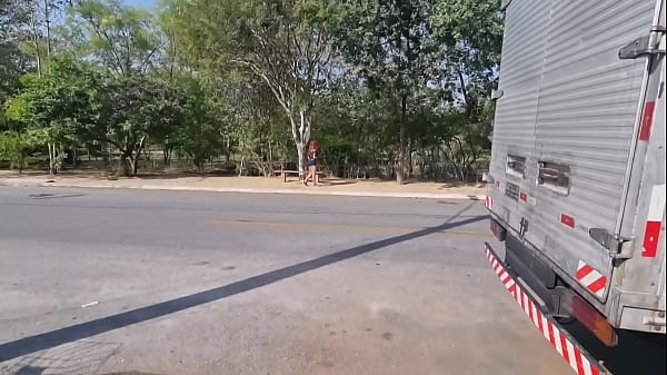 Nathalia fontes e carmona fodendo muito no fundo do quintal 